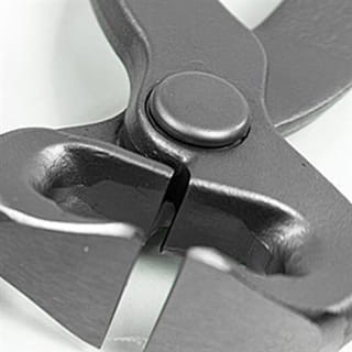 38-00189_38-00187_diamond classic hoof nipper.jpg